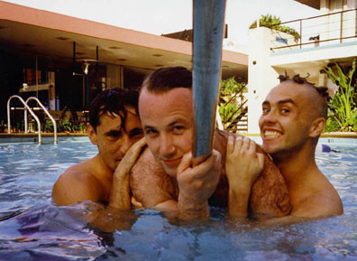Nigel, Craig & Marcus pool/pole pose (USA 1989)