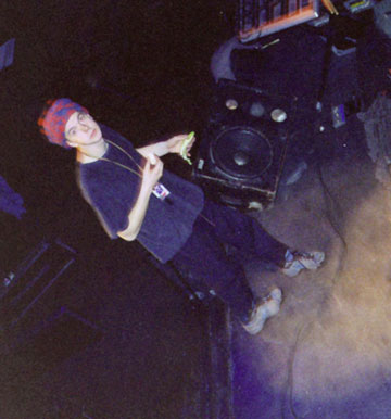 Lee stalks the stage (USA 1992)